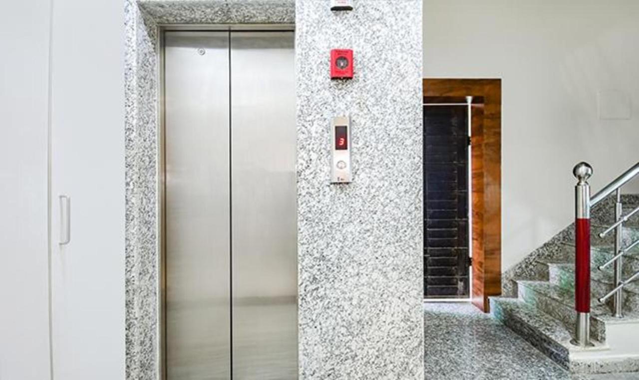 Fabhotel Dak Plaza - Nr Axis Mall 콜카타 외부 사진