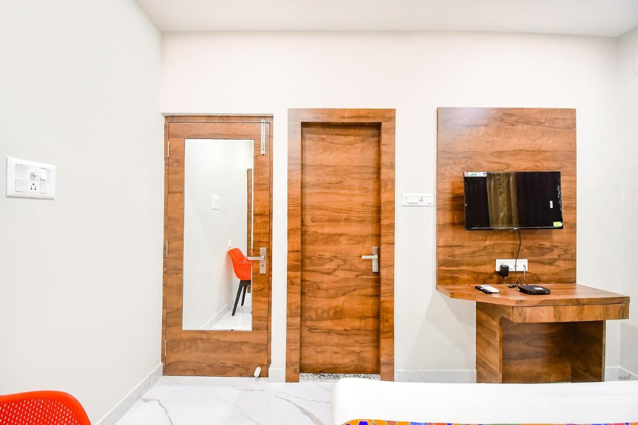 Fabhotel Dak Plaza - Nr Axis Mall 콜카타 외부 사진